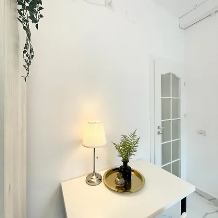 Cozy Central Studio Near Park Bucharest Exterior photo