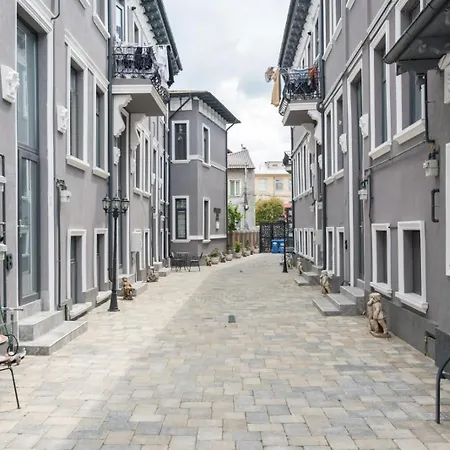 Cozy Central Studio Near Park Bucharest Exterior photo